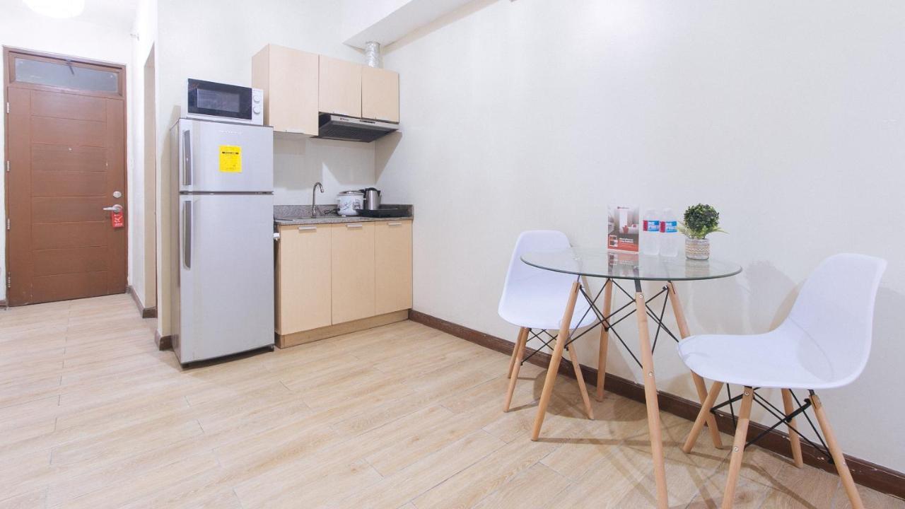 RedDoorz Plus @ Cuarto Verde Staycation Las Piñas Exterior foto