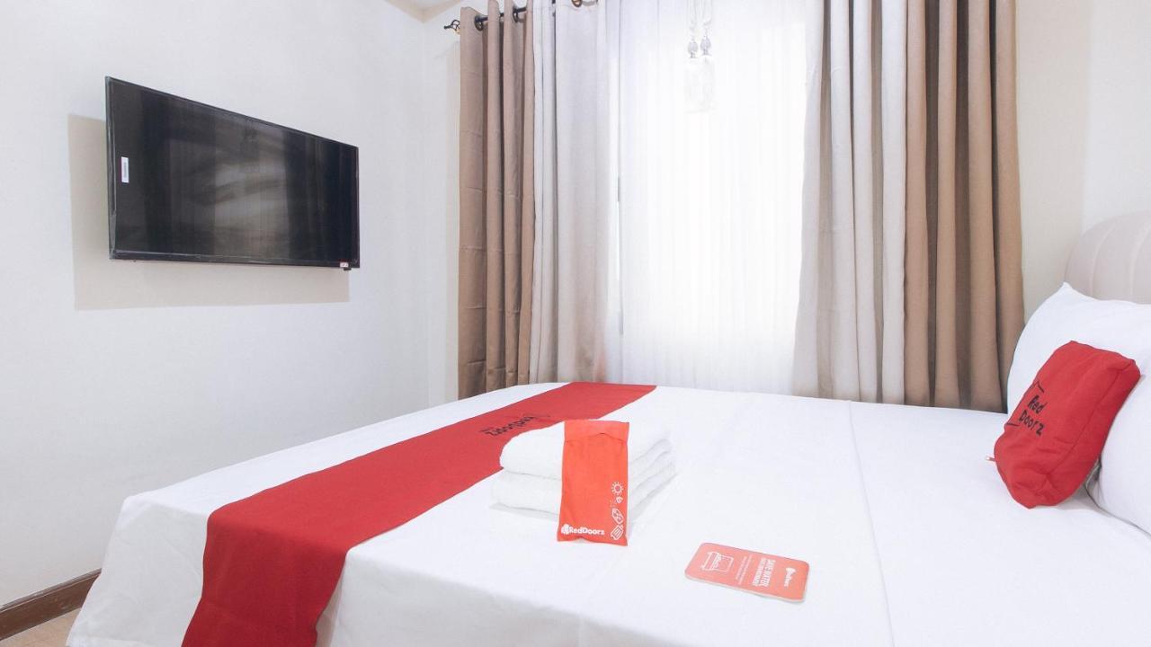 RedDoorz Plus @ Cuarto Verde Staycation Las Piñas Exterior foto