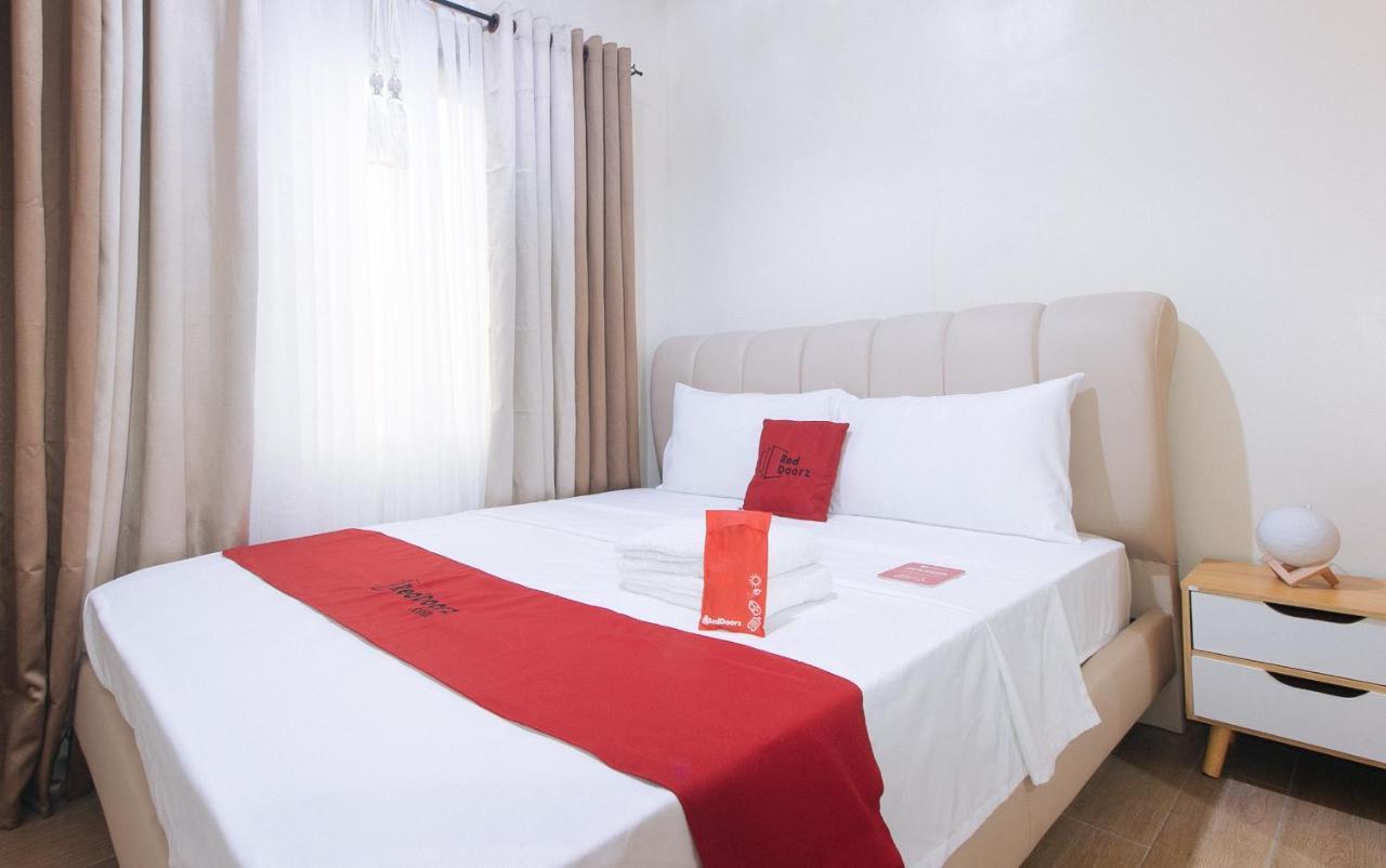 RedDoorz Plus @ Cuarto Verde Staycation Las Piñas Exterior foto