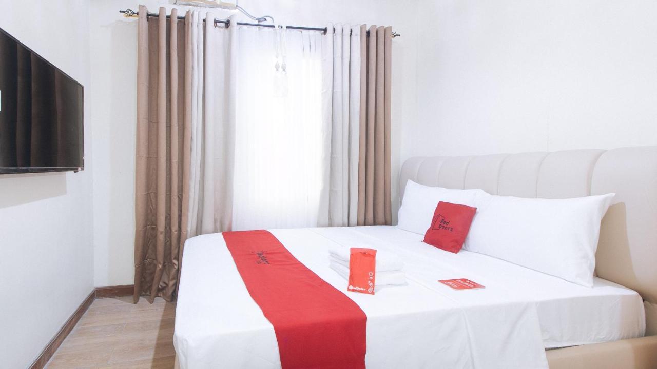 RedDoorz Plus @ Cuarto Verde Staycation Las Piñas Exterior foto