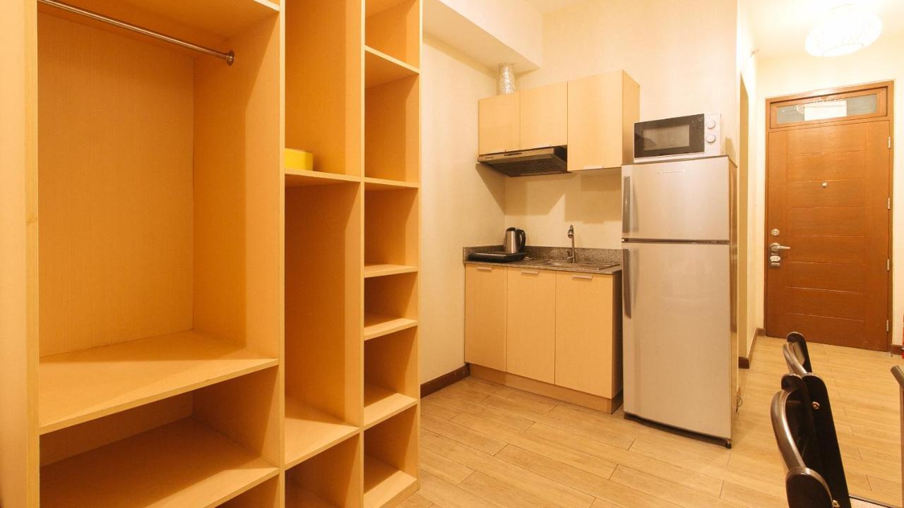 RedDoorz Plus @ Cuarto Verde Staycation Las Piñas Exterior foto