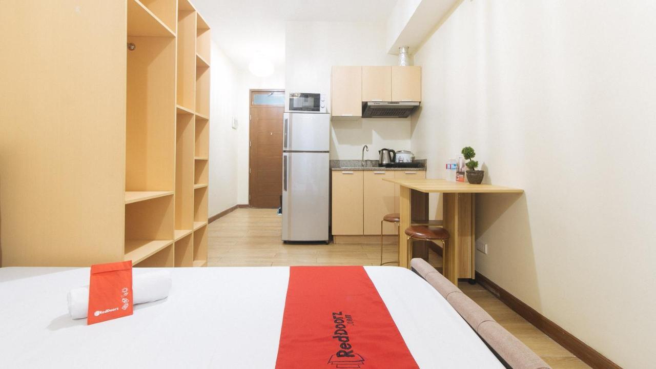 RedDoorz Plus @ Cuarto Verde Staycation Las Piñas Exterior foto