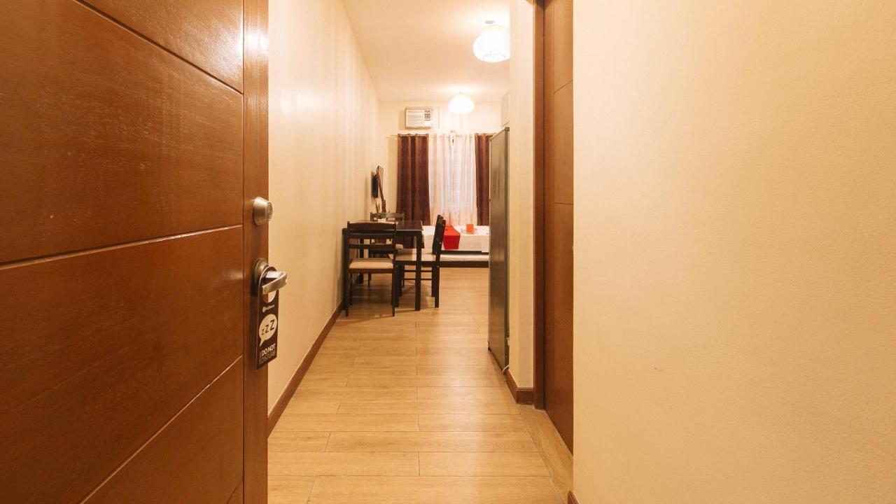 RedDoorz Plus @ Cuarto Verde Staycation Las Piñas Exterior foto