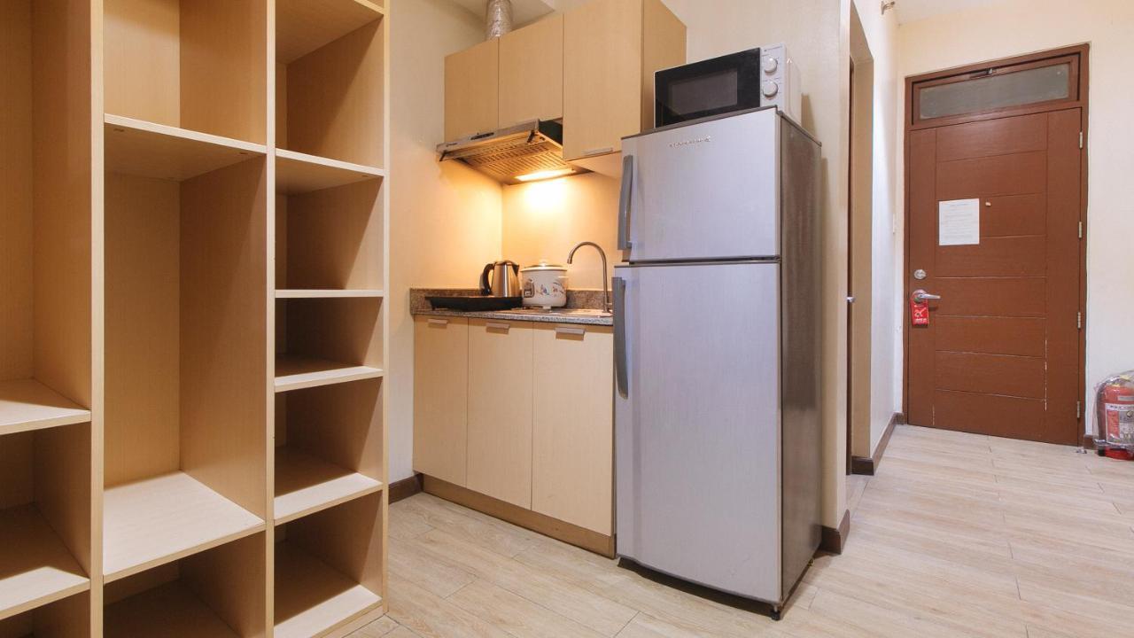 RedDoorz Plus @ Cuarto Verde Staycation Las Piñas Exterior foto