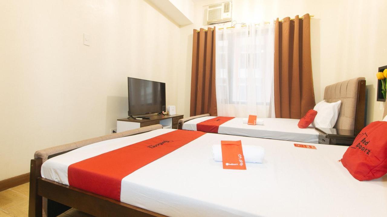 RedDoorz Plus @ Cuarto Verde Staycation Las Piñas Exterior foto